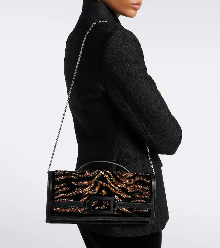 Roger Vivier Belle Vivier embellished velvet clutch | Thumbnail 5