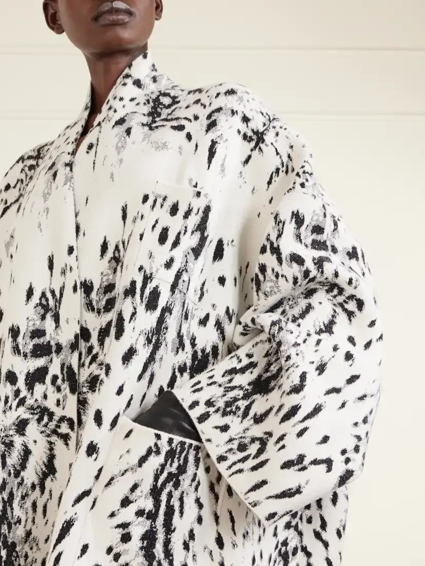 Tom Ford Animal-jacquard Velvet Coat | Thumbnail 4 Tom Ford Animal-jacquard Velvet Coat | Thumbnail 4