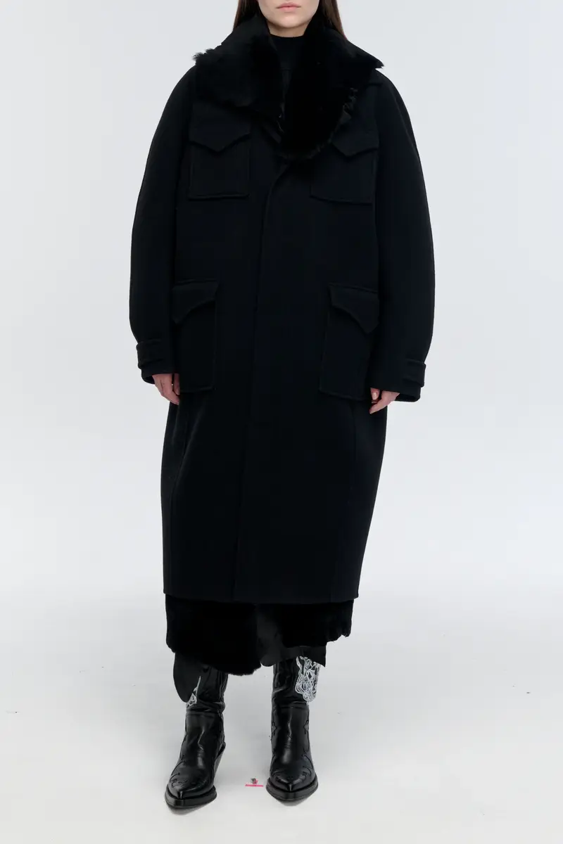 Gabriela Hearst Arbor Cocoon Coat in Black Cashmere Felt | Thumbnail 3 Gabriela Hearst Arbor Cocoon Coat in Black Cashmere Felt | Thumbnail 3