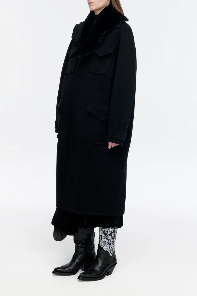 Gabriela Hearst Arbor Cocoon Coat in Black Cashmere Felt | Thumbnail 4 Gabriela Hearst Arbor Cocoon Coat in Black Cashmere Felt | Thumbnail 4