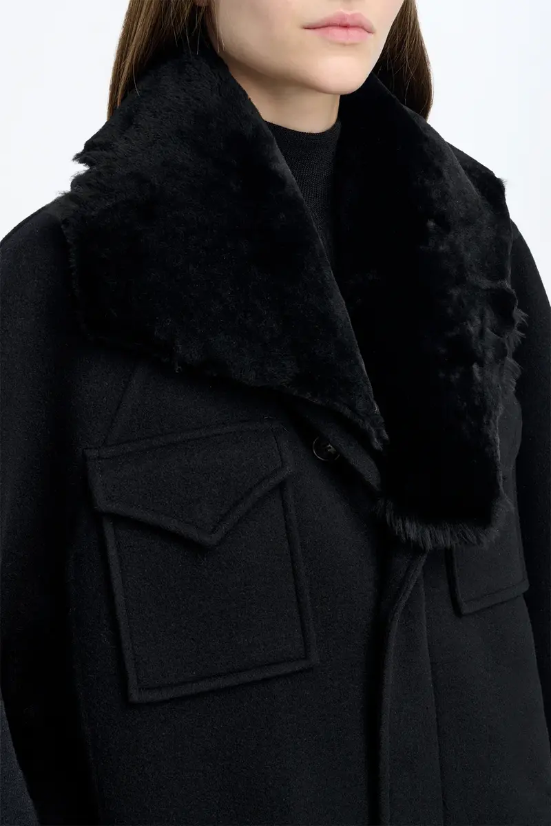 Gabriela Hearst Arbor Cocoon Coat in Black Cashmere Felt | Thumbnail 8 Gabriela Hearst Arbor Cocoon Coat in Black Cashmere Felt | Thumbnail 8
