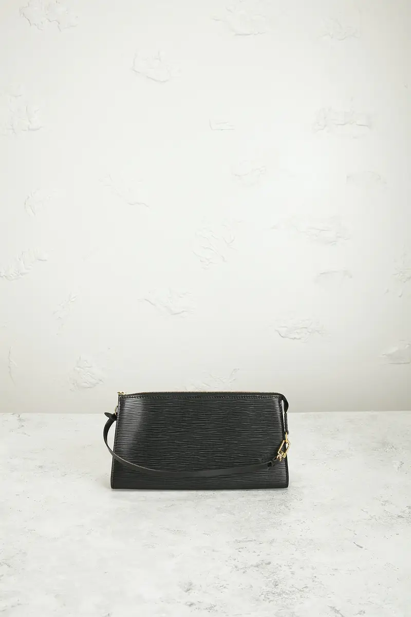 Louis Vuitton Louis Vuitton Epi Pochette Accessories 24 Shoulder Bag | Thumbnail 2 Louis Vuitton Louis Vuitton Epi Pochette Accessories 24 Shoulder Bag | Thumbnail 2