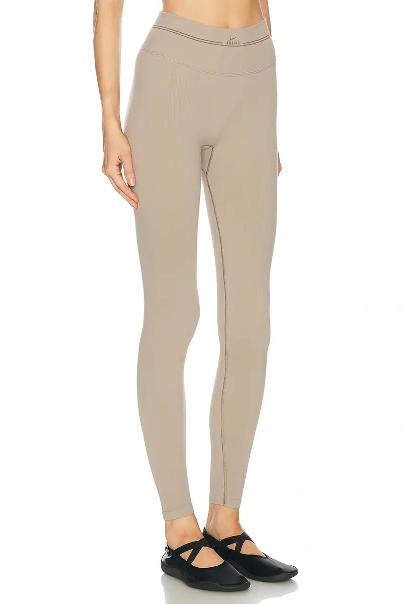 NikeSKIMS Ribbed Seamless 26 Tight | Thumbnail 2 NikeSKIMS Ribbed Seamless 26 Tight | Thumbnail 2