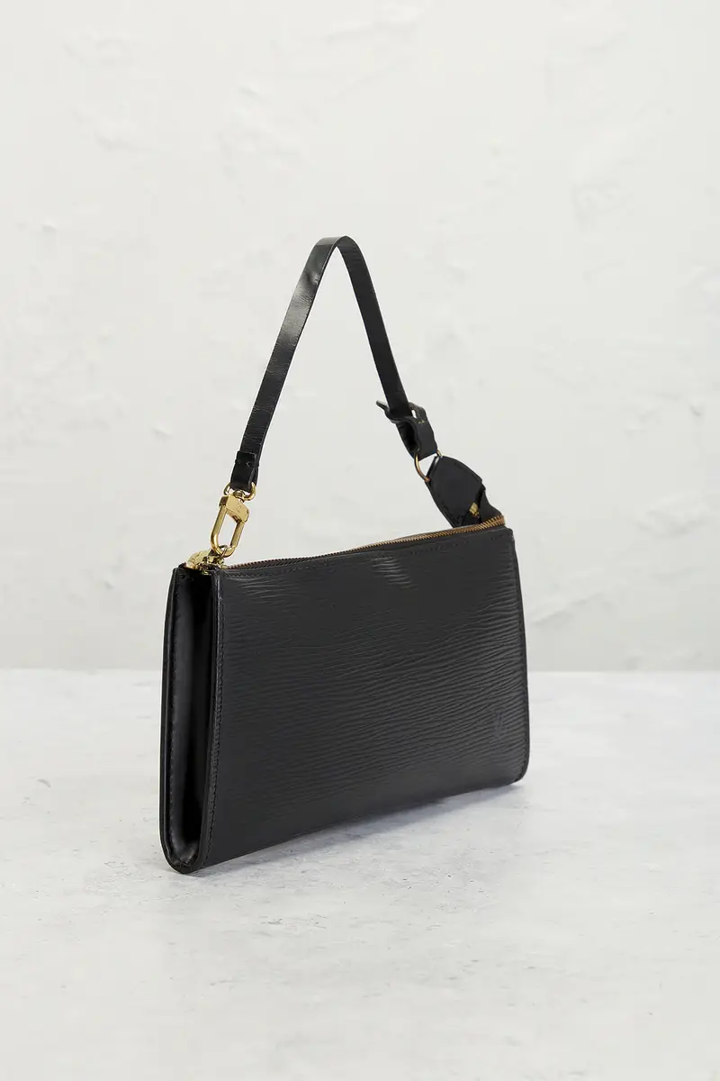 Louis Vuitton Louis Vuitton Epi Pochette Accessoires 21 Shoulder Bag | Thumbnail 4 Louis Vuitton Louis Vuitton Epi Pochette Accessoires 21 Shoulder Bag | Thumbnail 4