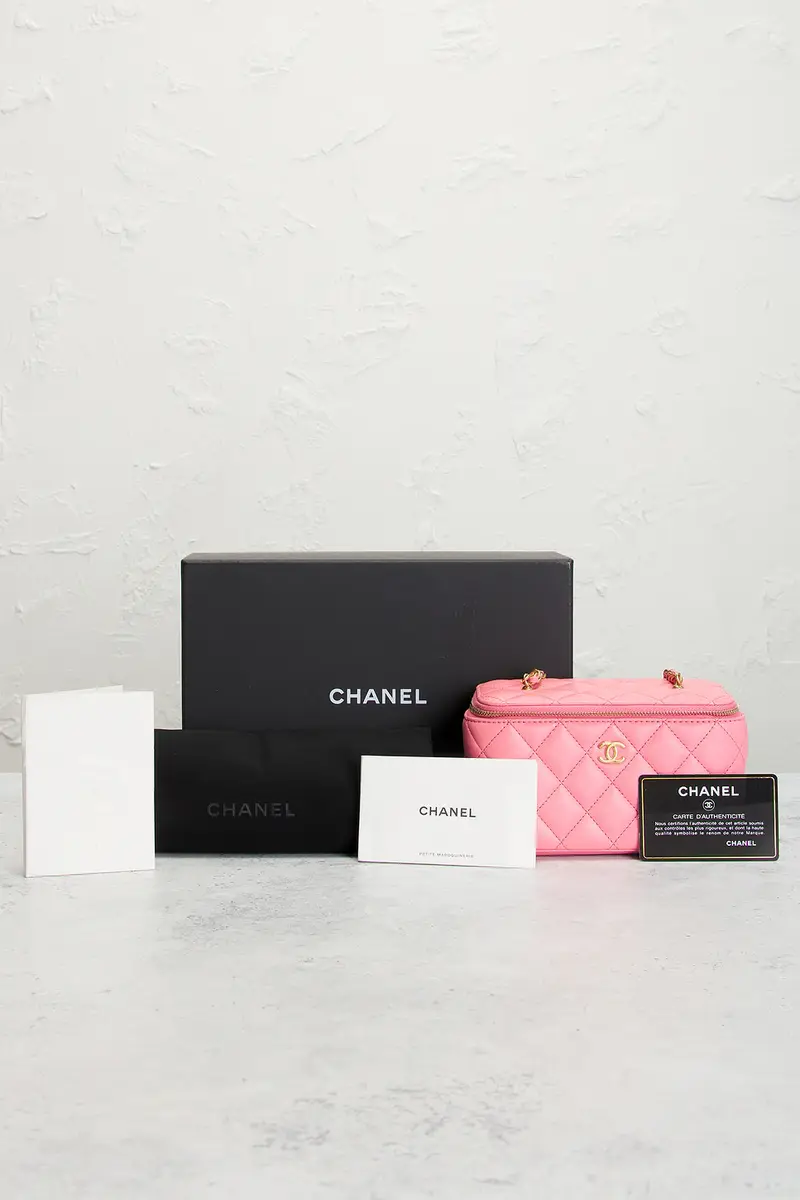Chanel Chanel Calfskin Small Pearl Crush Vanity Case | Thumbnail 9 Chanel Chanel Calfskin Small Pearl Crush Vanity Case | Thumbnail 9