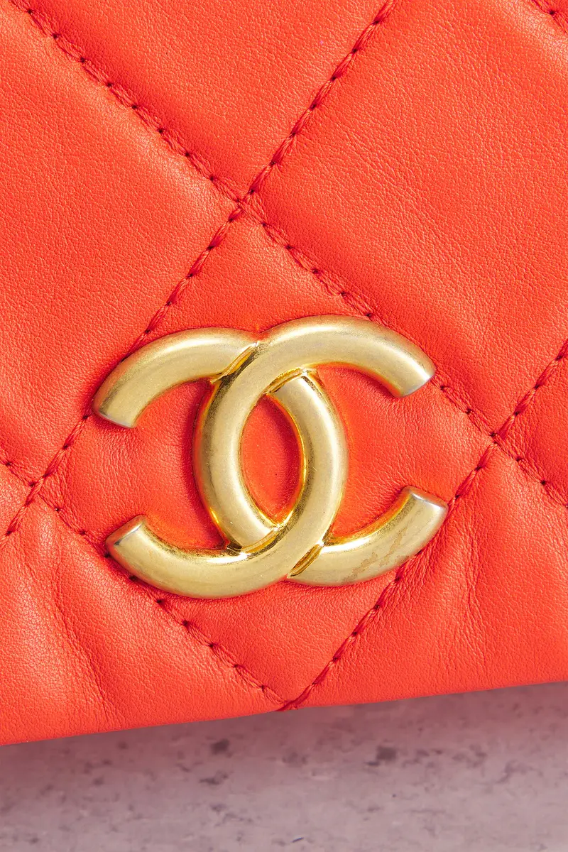 Chanel Chanel Lambskin Clutch | Thumbnail 6 Chanel Chanel Lambskin Clutch | Thumbnail 6