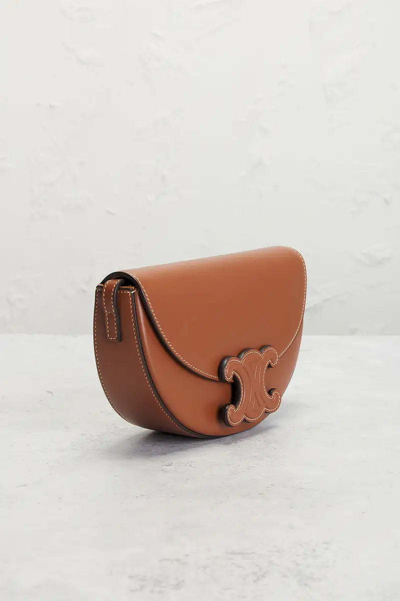 Celine Celine Besace Cuir Triomphe Shoulder Bag | Thumbnail 4 Celine Celine Besace Cuir Triomphe Shoulder Bag | Thumbnail 4