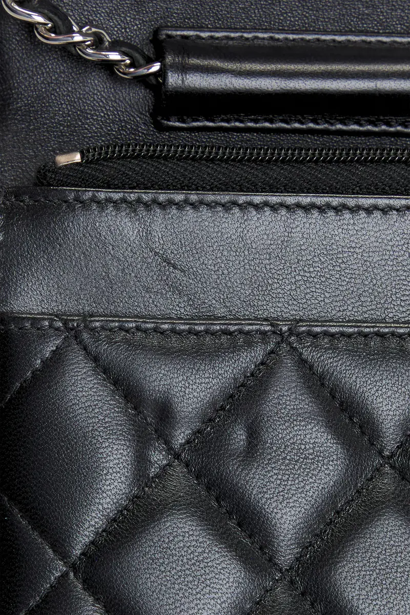 Chanel Chanel Lambskin Classic Wallet On Chain | Thumbnail 7