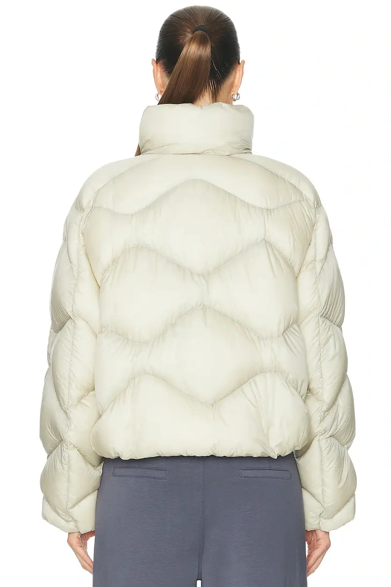 lululemon Featherweight Cropped Quilted Puffer Jacket | Thumbnail 4 lululemon Featherweight Cropped Quilted Puffer Jacket | Thumbnail 4