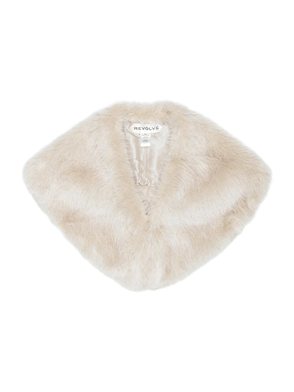 Elyonne Faux Fur Shawl Elyonne Faux Fur Shawl
