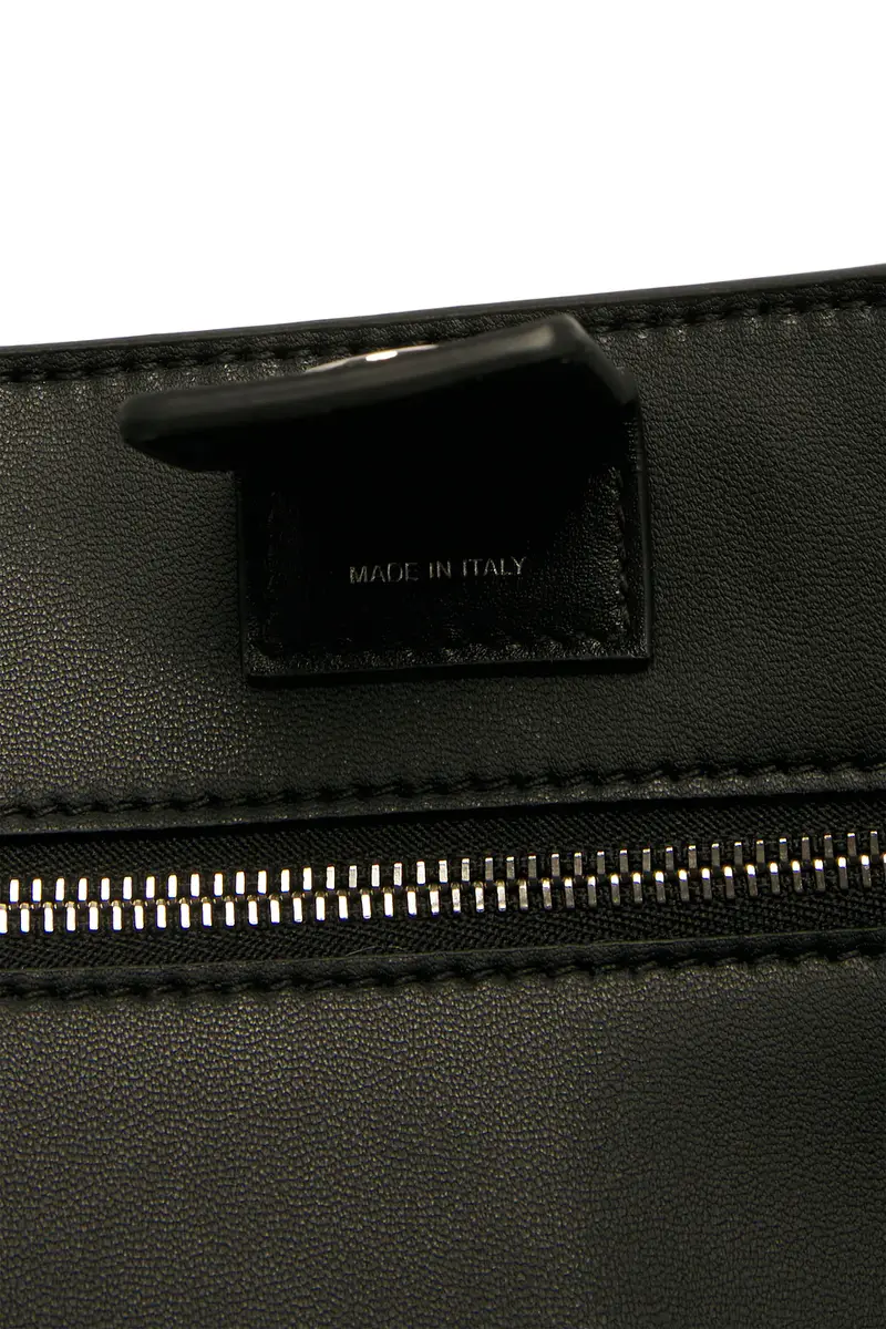 Givenchy Antigona Catchall Medium Bag | Thumbnail 6 Givenchy Antigona Catchall Medium Bag | Thumbnail 6