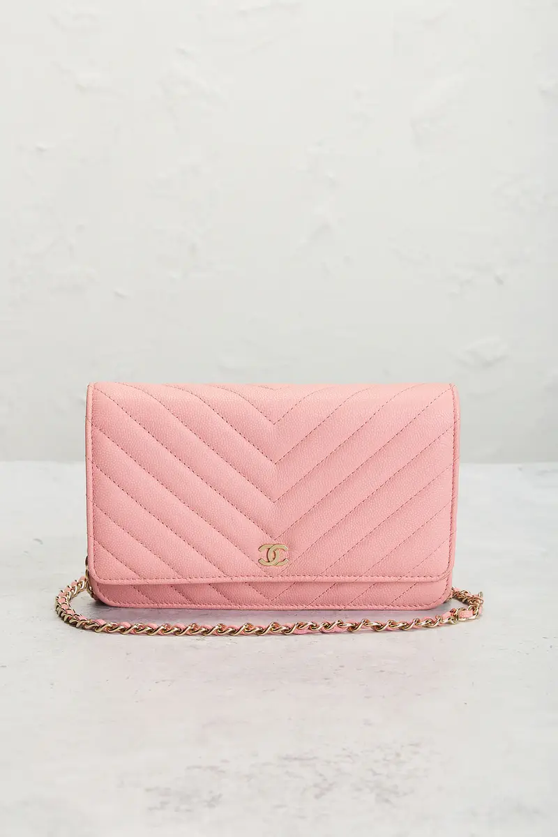 Chanel Chanel Calfskin Classic Wallet On Chain | Thumbnail 2