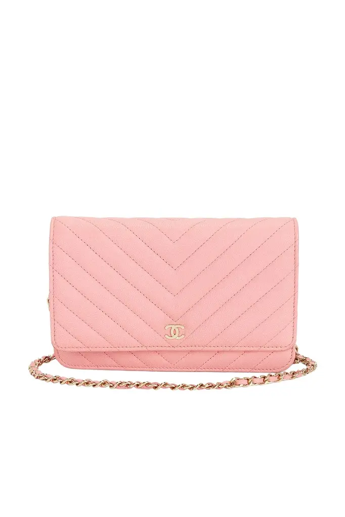 Chanel Chanel Calfskin Classic Wallet On Chain