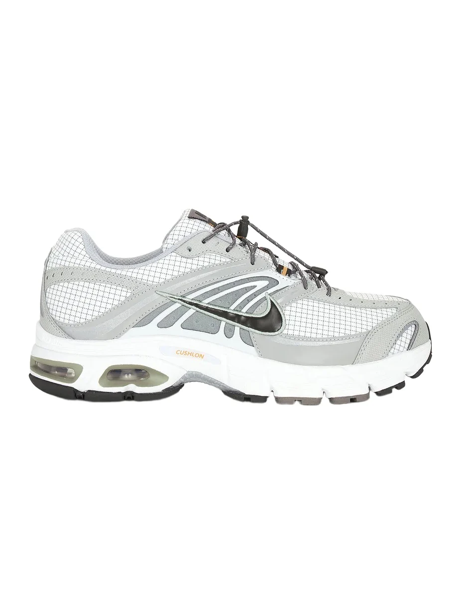 Nike Air Max Moto 2K Sneaker