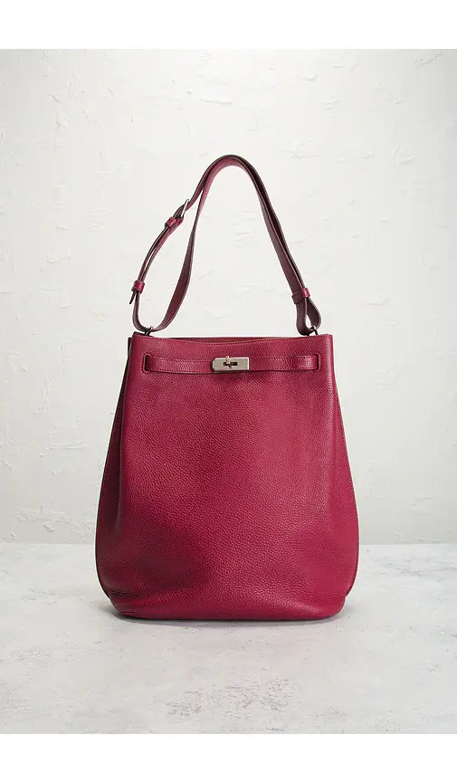HERMÈS Togo So Kelly 26 Shoulder Bag | Thumbnail 2 HERMÈS Togo So Kelly 26 Shoulder Bag | Thumbnail 2