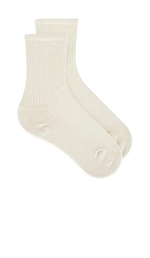 Daily Essential Crew Socks Daily Essential Crew Socks