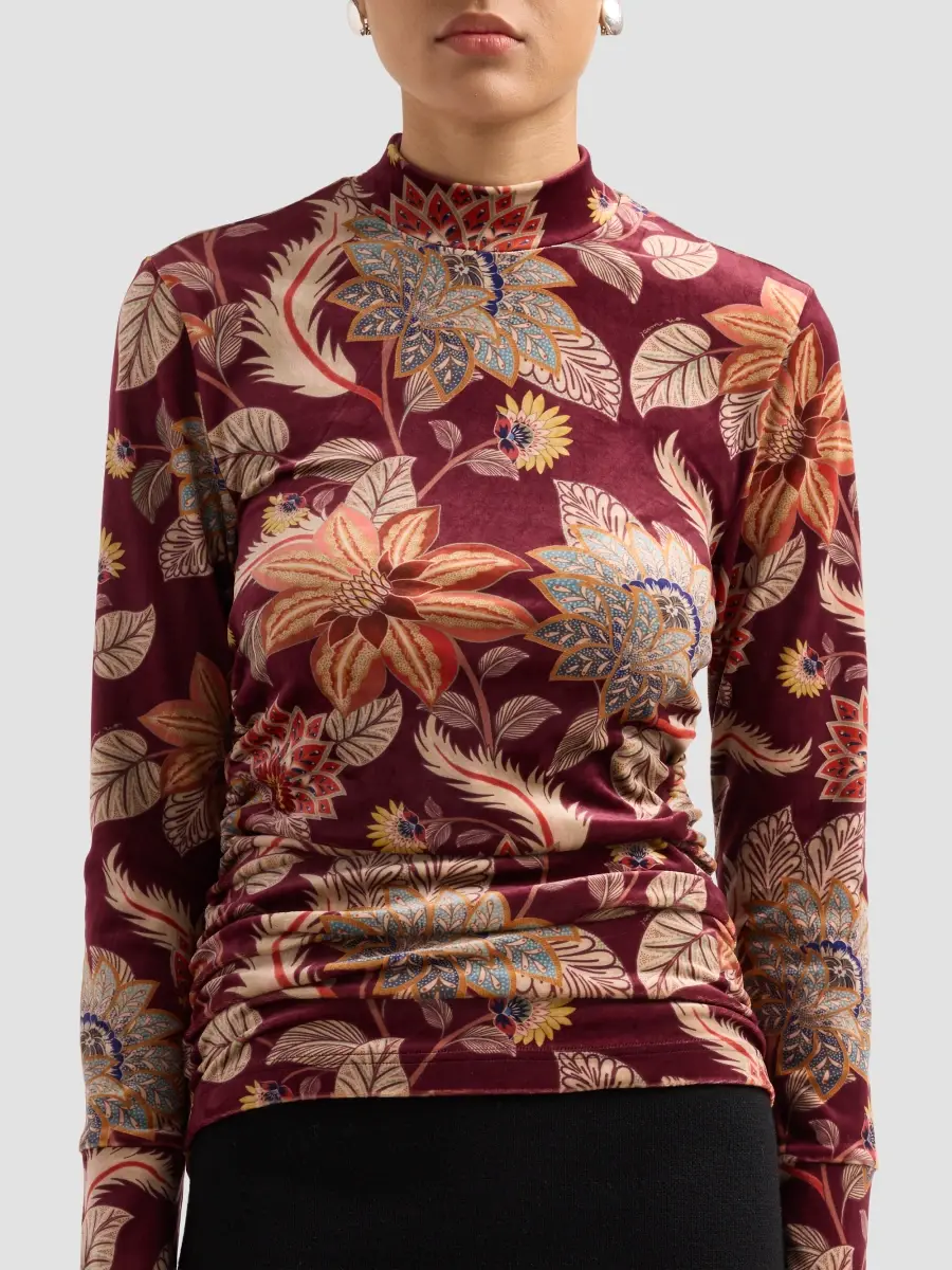Farm Rio Women's Delhi Floral Velvet Top | Thumbnail 5 Farm Rio Women's Delhi Floral Velvet Top | Thumbnail 5