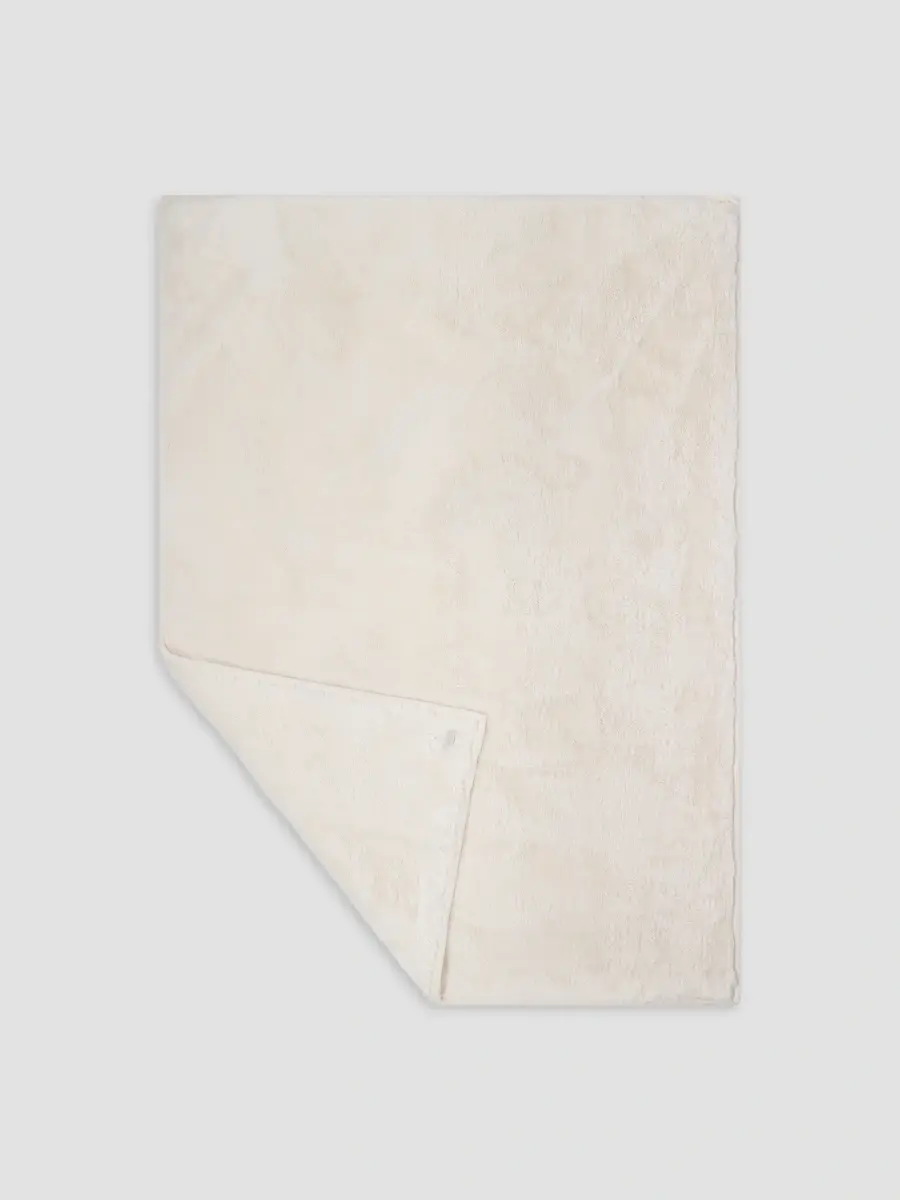 Barefoot Dreams Cloud Faux Fur Throw | Thumbnail 3 Barefoot Dreams Cloud Faux Fur Throw | Thumbnail 3