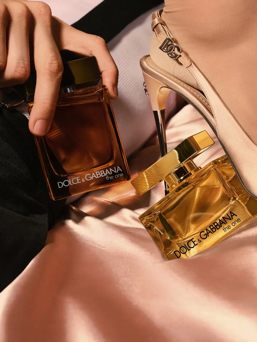 Dolce & Gabbana The One Eau De Parfum Intense 2-Piece Gift Set | Thumbnail 6 Dolce & Gabbana The One Eau De Parfum Intense 2-Piece Gift Set | Thumbnail 6
