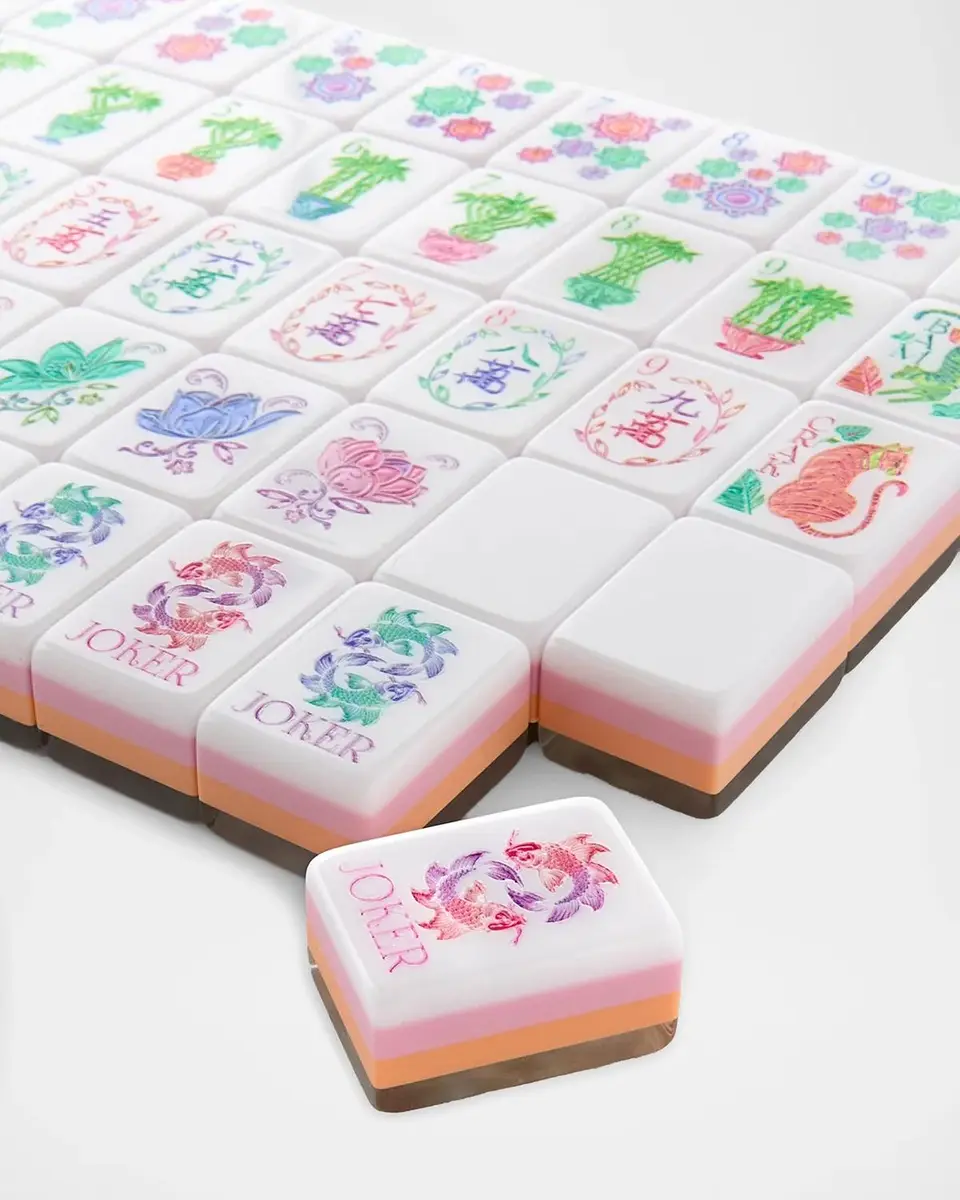 Oh My Mahjong Pearlescent Mahjong Tile Set | Thumbnail 3 Oh My Mahjong Pearlescent Mahjong Tile Set | Thumbnail 3
