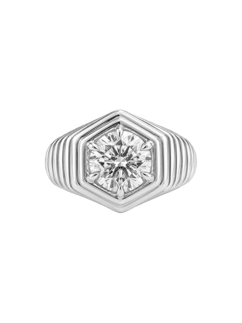 IGI 0.90ct Diamond 18K Gold Grooved Signet Ring