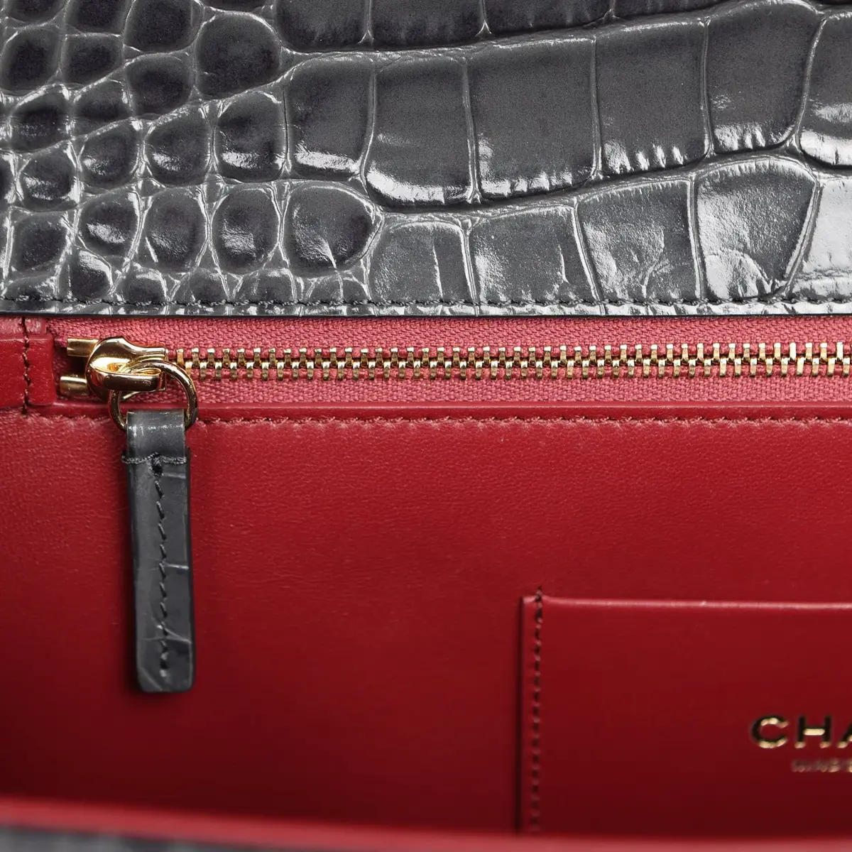 Chanel Chanel Top Handle Envelope Flap Bag Grey Croc Embossed Calfskin Gold Hardware | Thumbnail 9
