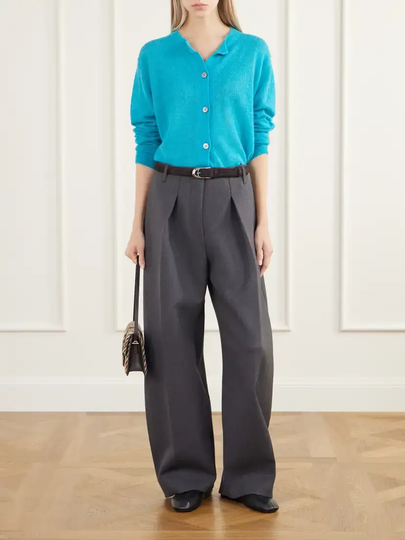 Jacquemus Le Pantalon Ovalo Pleated Stretch-crepe Barrel-leg Pants | Thumbnail 2 Jacquemus Le Pantalon Ovalo Pleated Stretch-crepe Barrel-leg Pants | Thumbnail 2