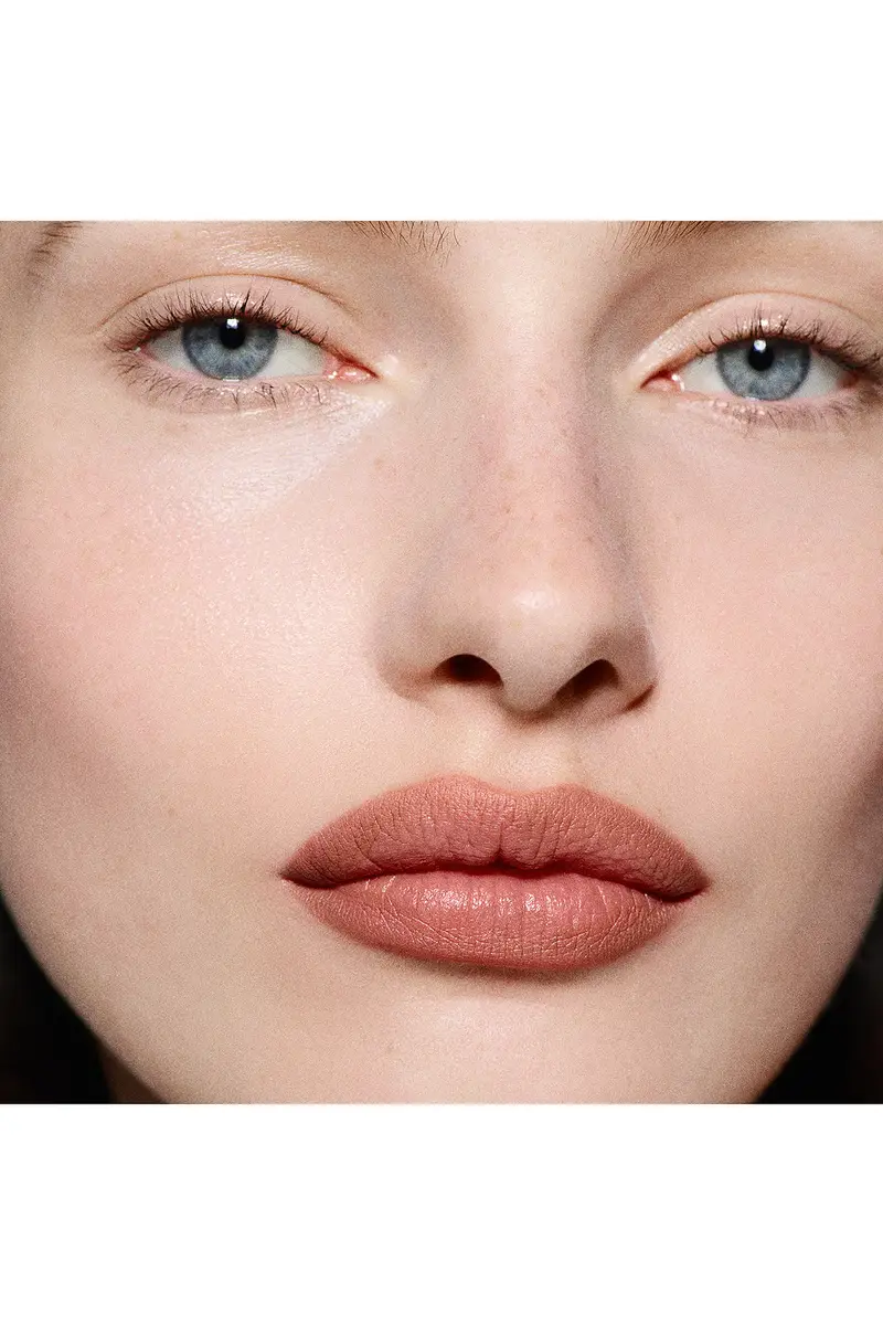 Victoria Beckham Beauty Lip Definer | Thumbnail 4 Victoria Beckham Beauty Lip Definer | Thumbnail 4