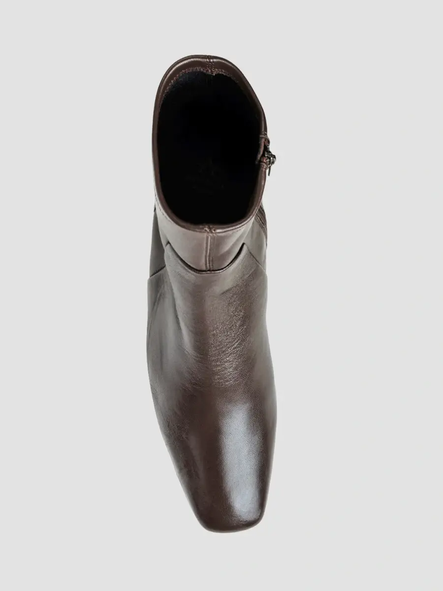Aquatalia Women's Stassi 40MM Leather Ankle Booties | Thumbnail 4