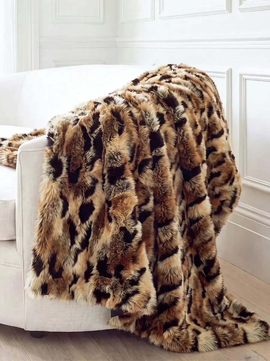 Gorski Fox-Print Faux-Fur Throw | Thumbnail 3