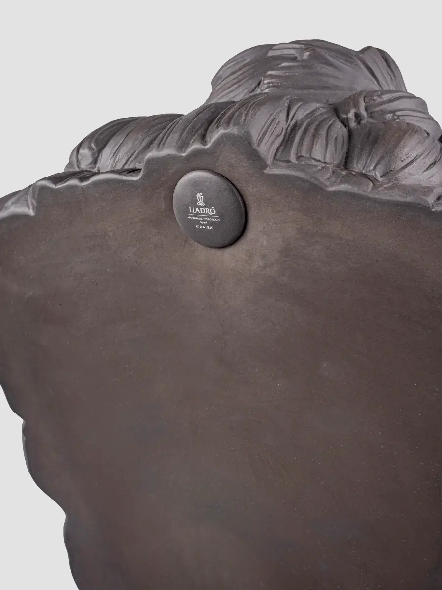 Lladro Leo Porcelain Bust | Thumbnail 6 Lladro Leo Porcelain Bust | Thumbnail 6