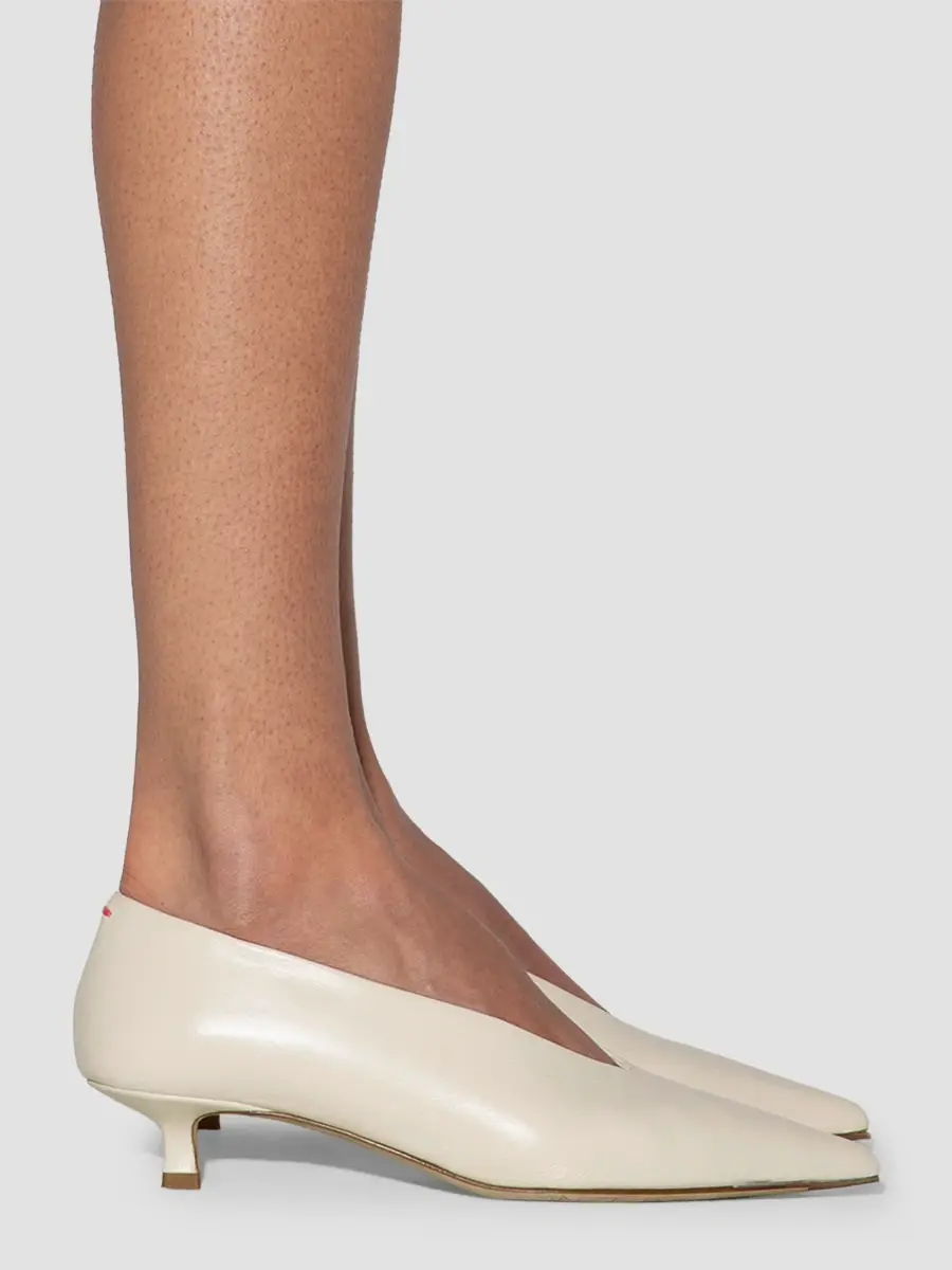 aeyde Women's Clara Leather Pumps | Thumbnail 2 aeyde Women's Clara Leather Pumps | Thumbnail 2