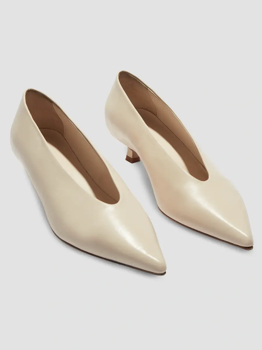 aeyde Women's Clara Leather Pumps | Thumbnail 4 aeyde Women's Clara Leather Pumps | Thumbnail 4