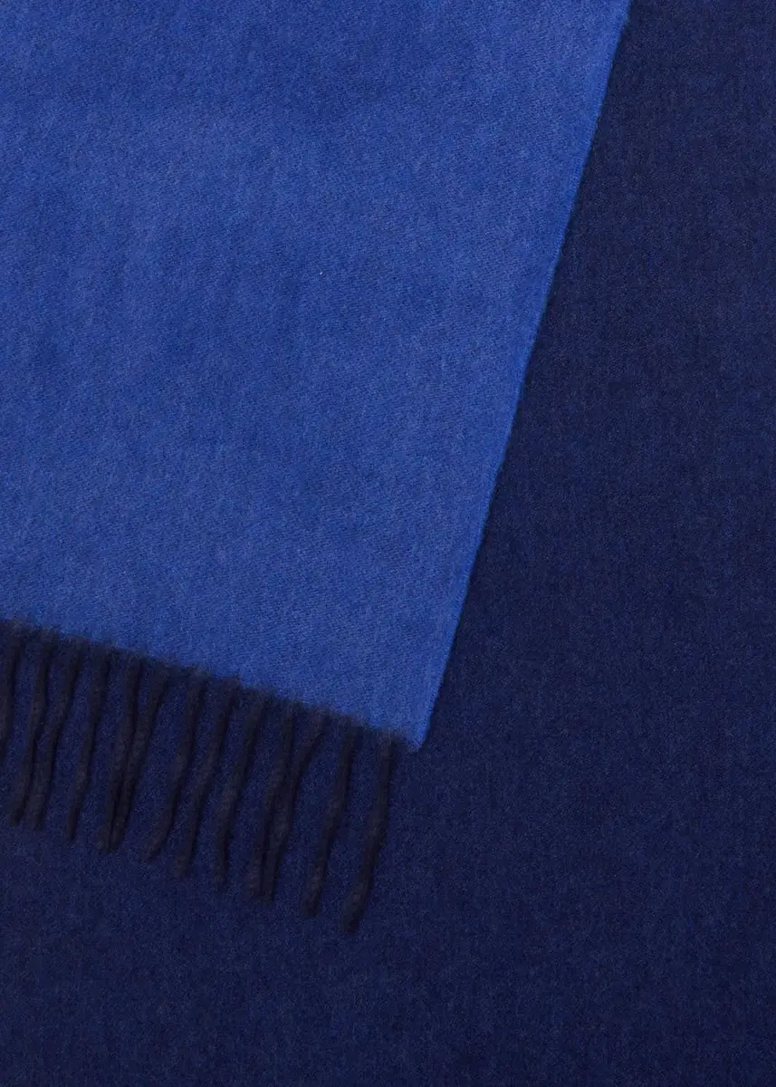 Begg x Co Men's Cashmere Arran Reversible Scarf | Thumbnail 7 Begg x Co Men's Cashmere Arran Reversible Scarf | Thumbnail 7