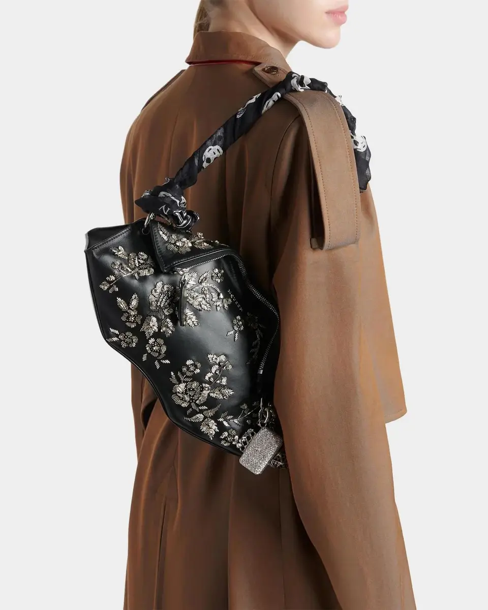 Alexander McQueen Manta Embellished Leather Clutch | Thumbnail 2 Alexander McQueen Manta Embellished Leather Clutch | Thumbnail 2