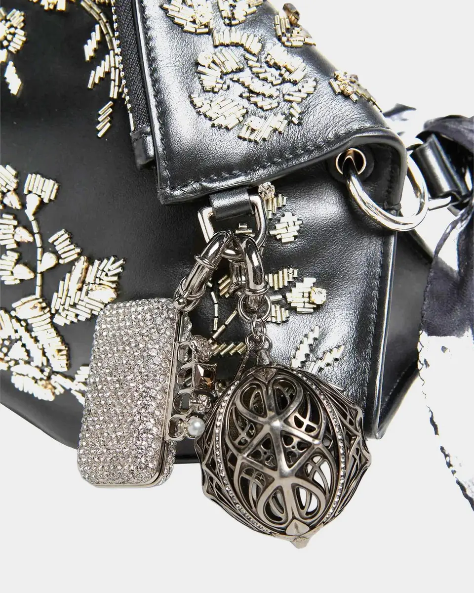 Alexander McQueen Manta Embellished Leather Clutch | Thumbnail 6 Alexander McQueen Manta Embellished Leather Clutch | Thumbnail 6