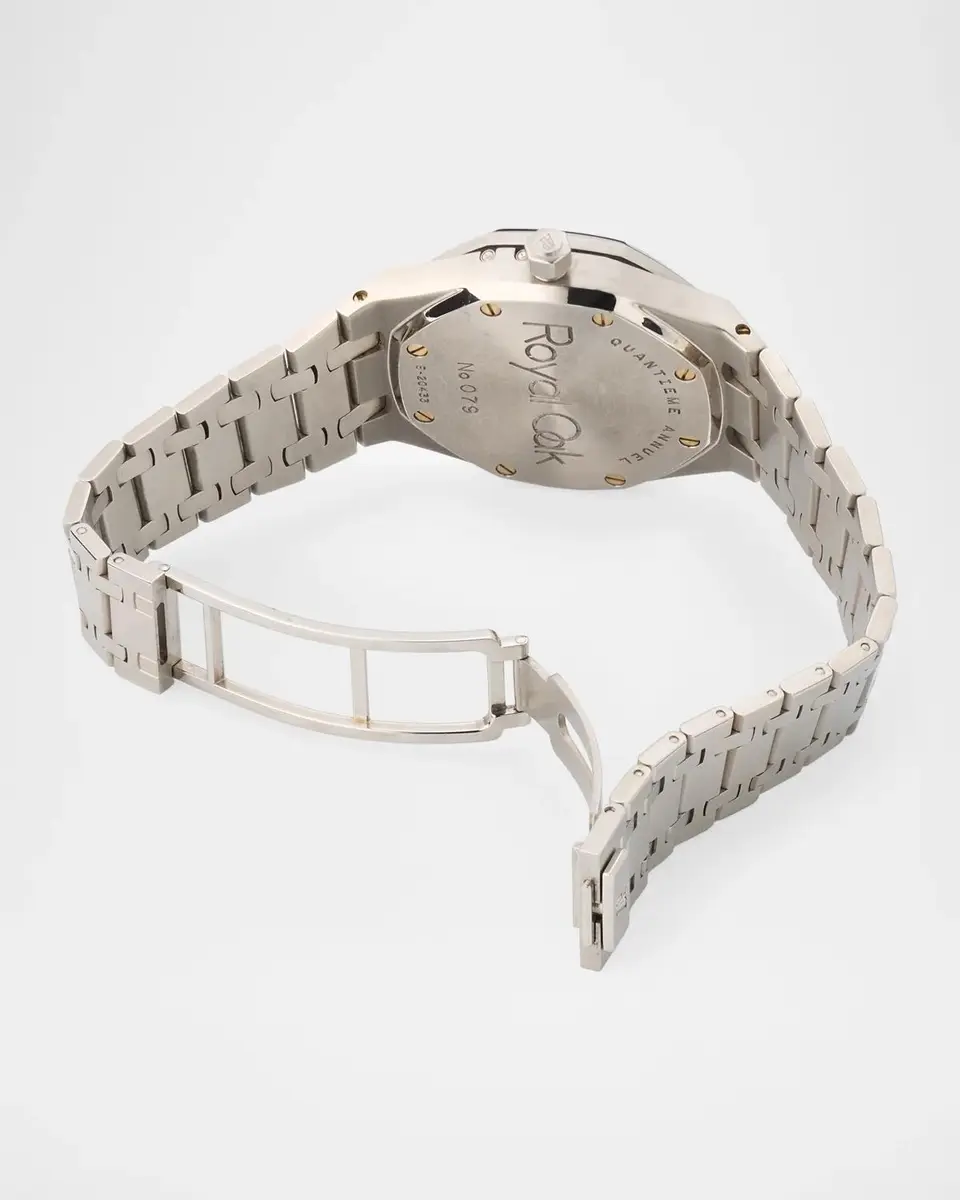 Vintage Watches Audemars Piguet Royal Oak Quantième Annuel 36mm Vintage 1994-2000 Watch | Thumbnail 4 Vintage Watches Audemars Piguet Royal Oak Quantième Annuel 36mm Vintage 1994-2000 Watch | Thumbnail 4