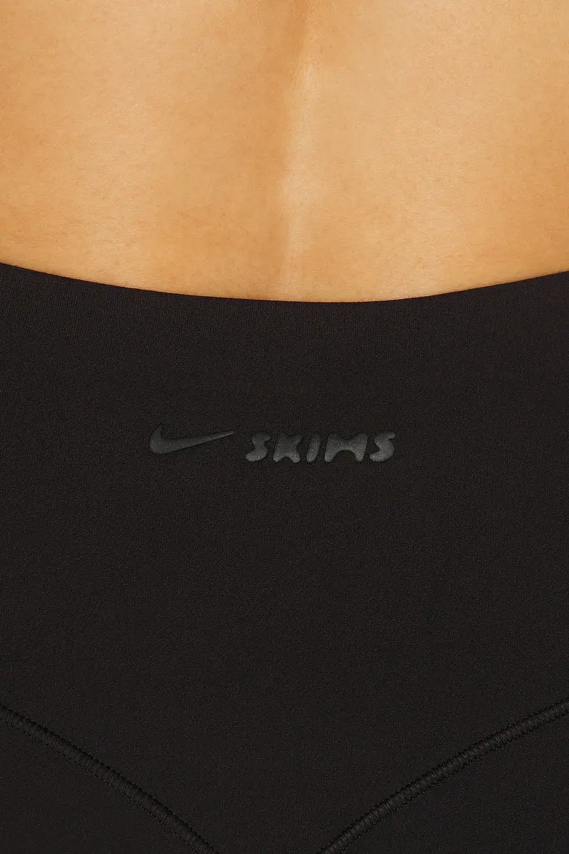 NikeSKIMS Studio Stretch 17 Tight | Thumbnail 6