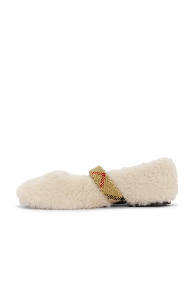 Burberry Robin Flat | Thumbnail 5