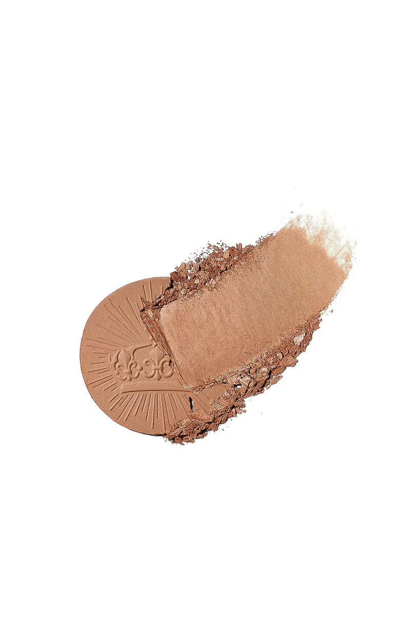 PAT MCGRATH LABS Skin Fetish: Divine Bronzer | Thumbnail 3 PAT MCGRATH LABS Skin Fetish: Divine Bronzer | Thumbnail 3