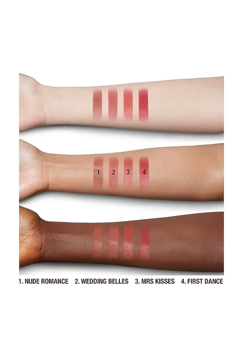 Charlotte Tilbury Look of Love Hydrating Lipstick | Thumbnail 4 Charlotte Tilbury Look of Love Hydrating Lipstick | Thumbnail 4