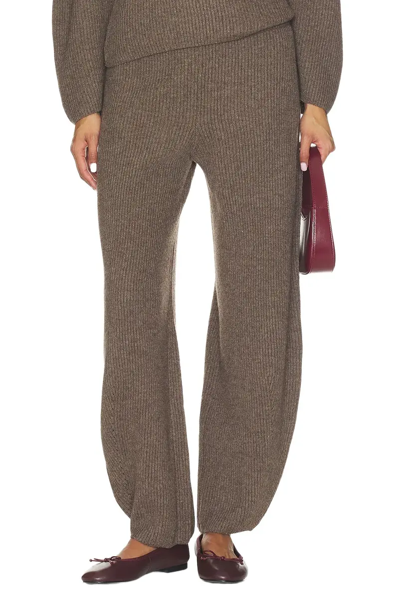 Carmela Trouser