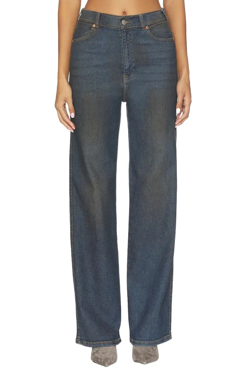 Moxy High Straight Jeans