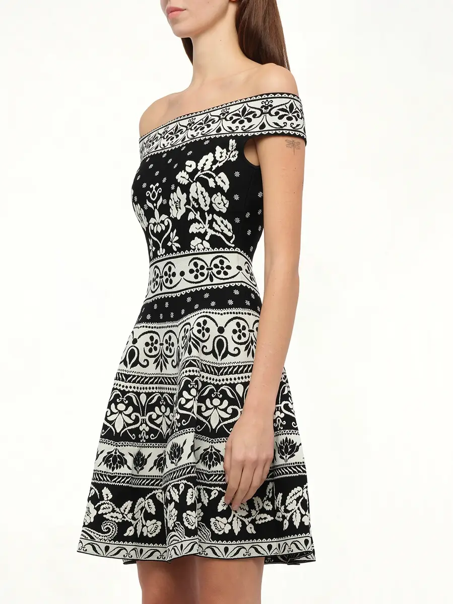 Alexander McQueen Floral Jacq Dress in Black/white | Thumbnail 2 Alexander McQueen Floral Jacq Dress in Black/white | Thumbnail 2
