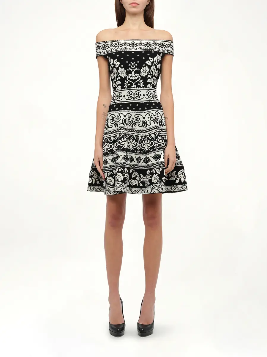 Alexander McQueen Floral Jacq Dress in Black/white | Thumbnail 4 Alexander McQueen Floral Jacq Dress in Black/white | Thumbnail 4