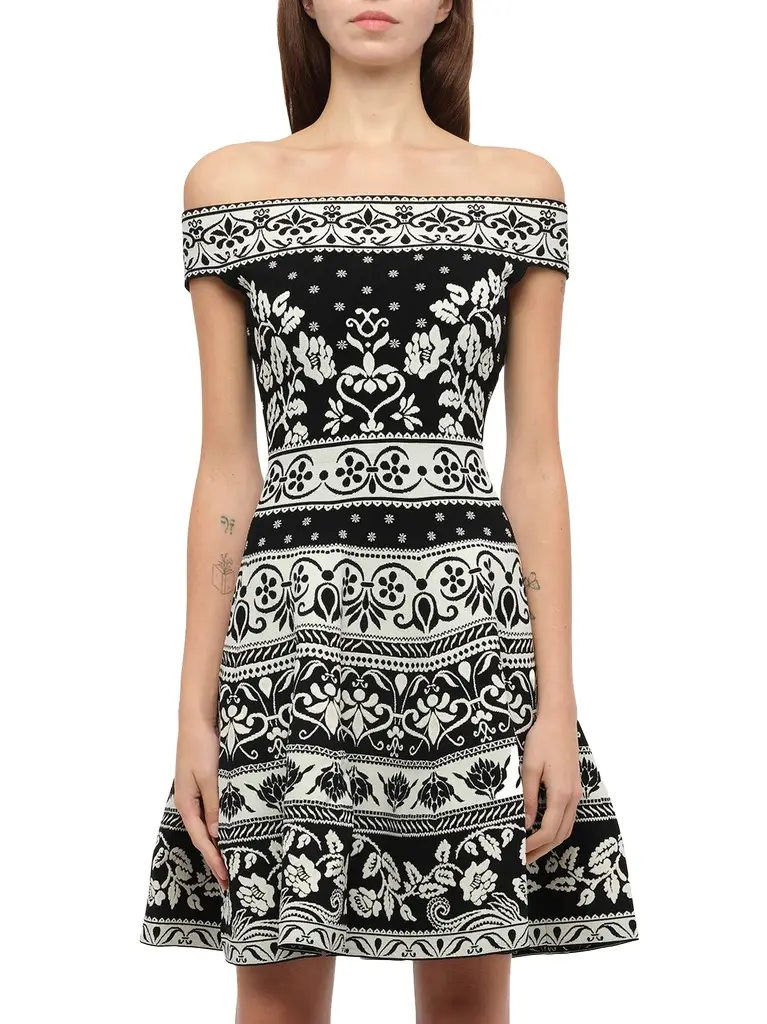 Alexander McQueen Floral Jacq Dress in Black/white