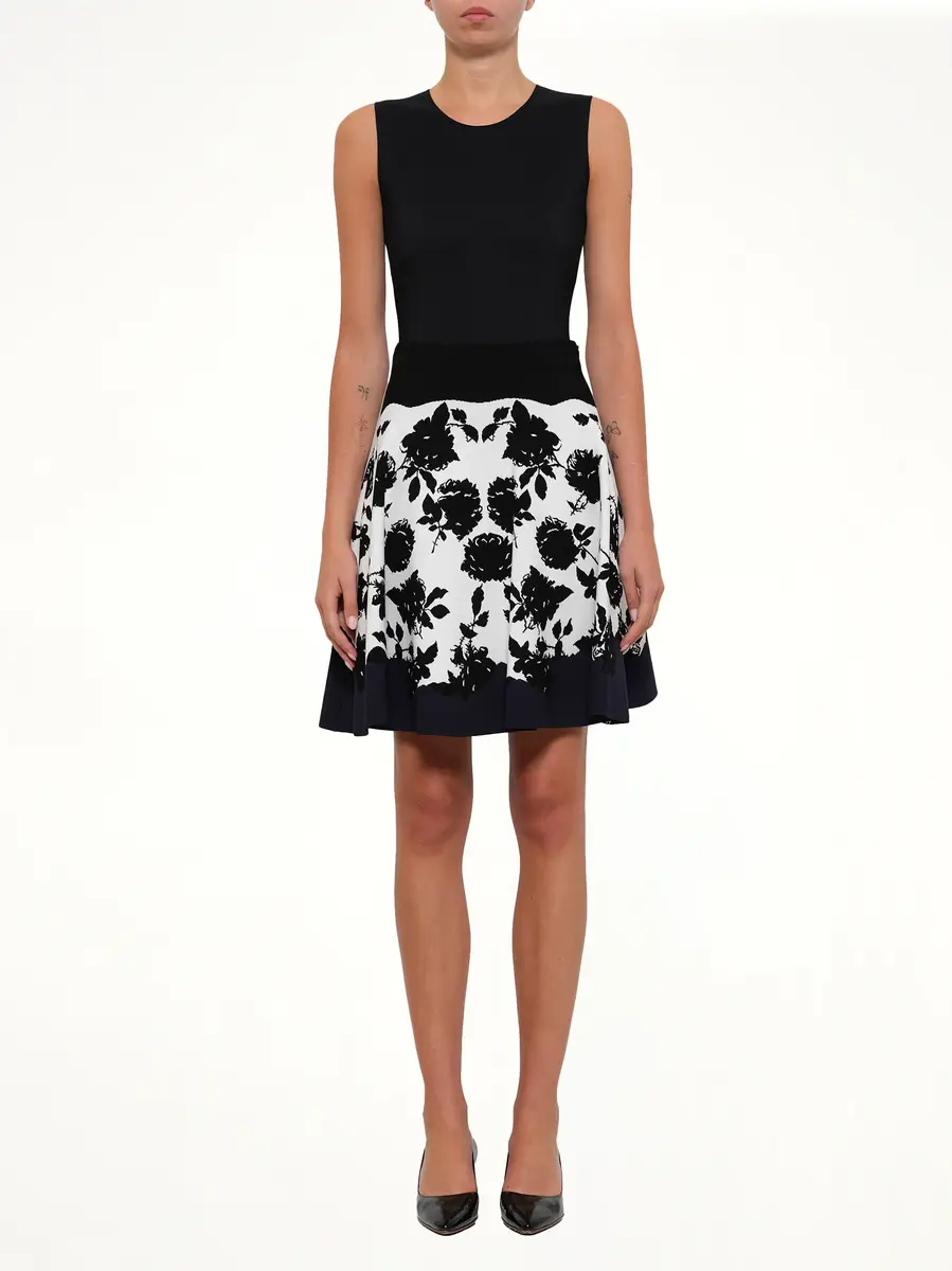 Alexander McQueen Rose Jacquard Mini Skirt in Ivory/black | Thumbnail 2 Alexander McQueen Rose Jacquard Mini Skirt in Ivory/black | Thumbnail 2
