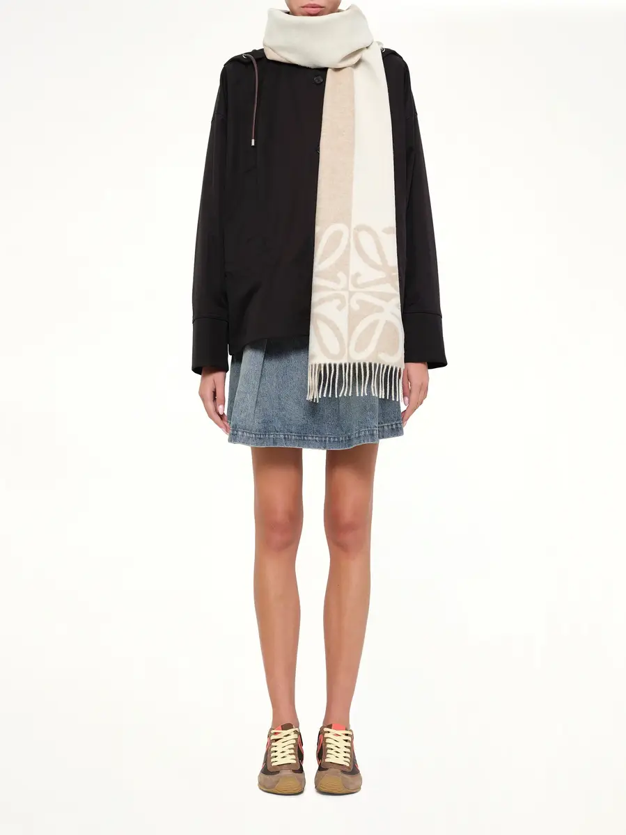 Loewe Big Anagram Scarf in Beige/ecru | Thumbnail 3 Loewe Big Anagram Scarf in Beige/ecru | Thumbnail 3