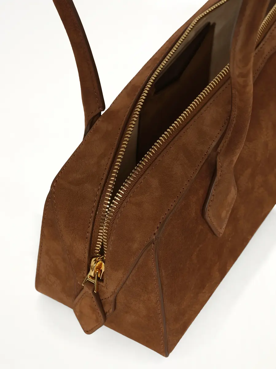Alaïa Le Teckel Medium Bag in Terre D'ombre | Thumbnail 6
