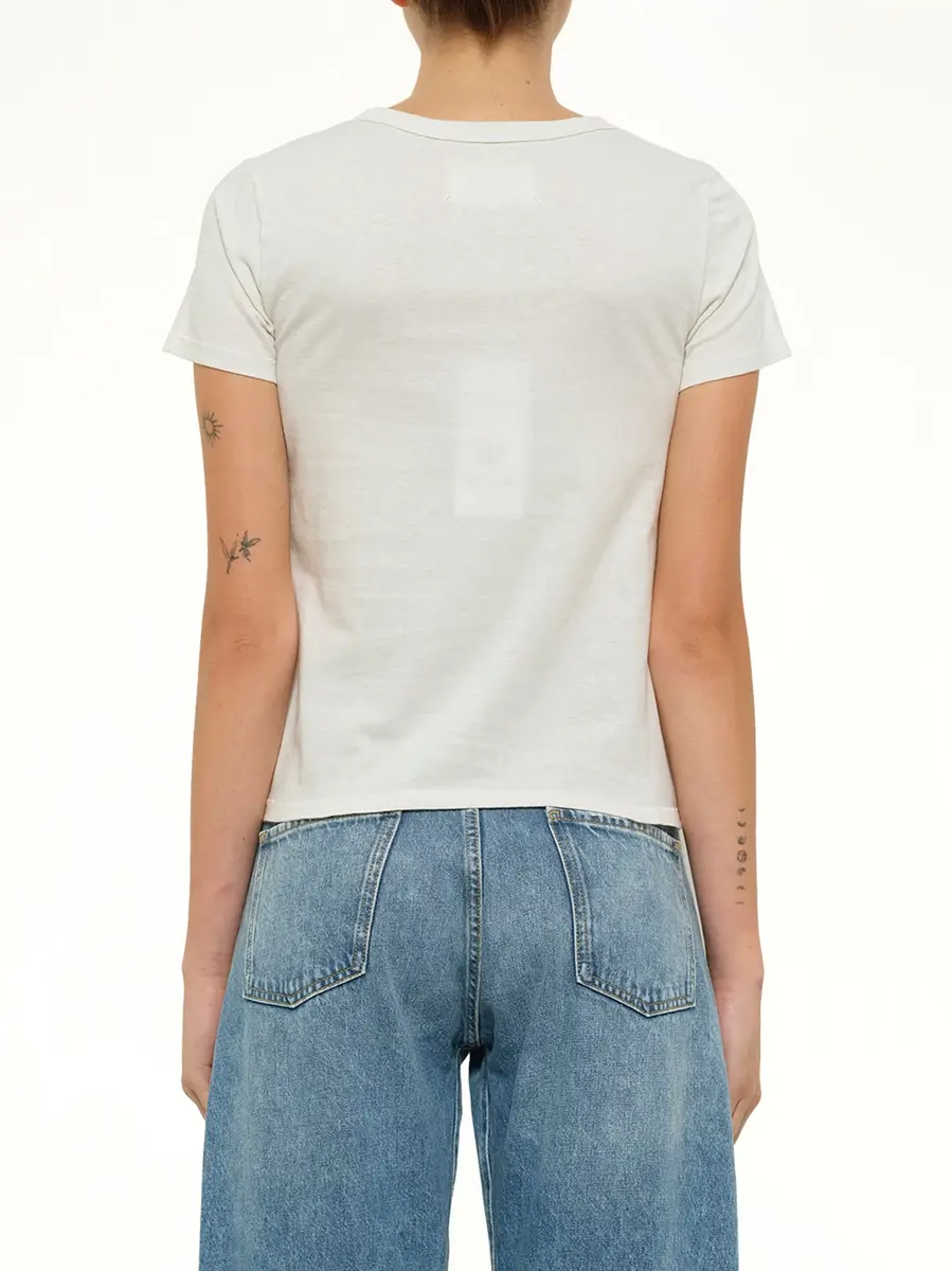 Maison Margiela Logo Small T-shirt in Vintage White | Thumbnail 5